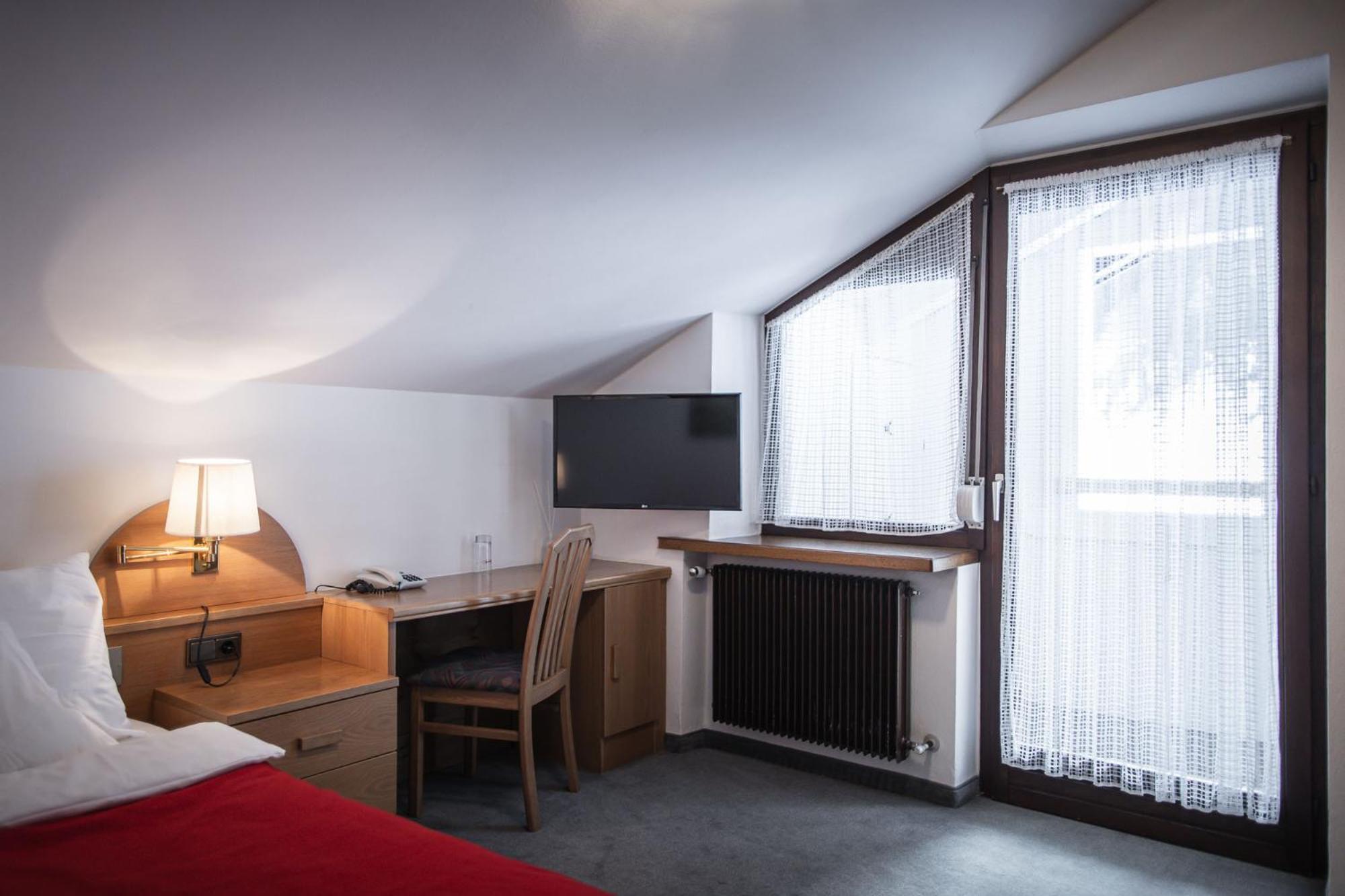 Hotel Muehlwald Bagian luar foto
