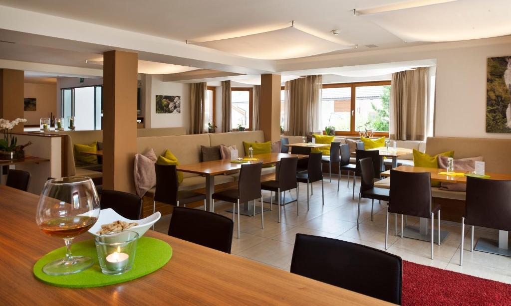 Hotel Muehlwald Bagian luar foto