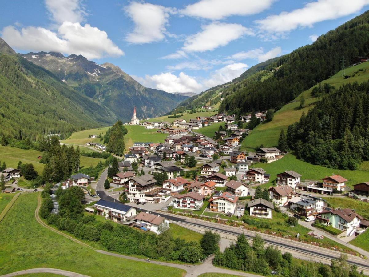 Hotel Muehlwald Bagian luar foto